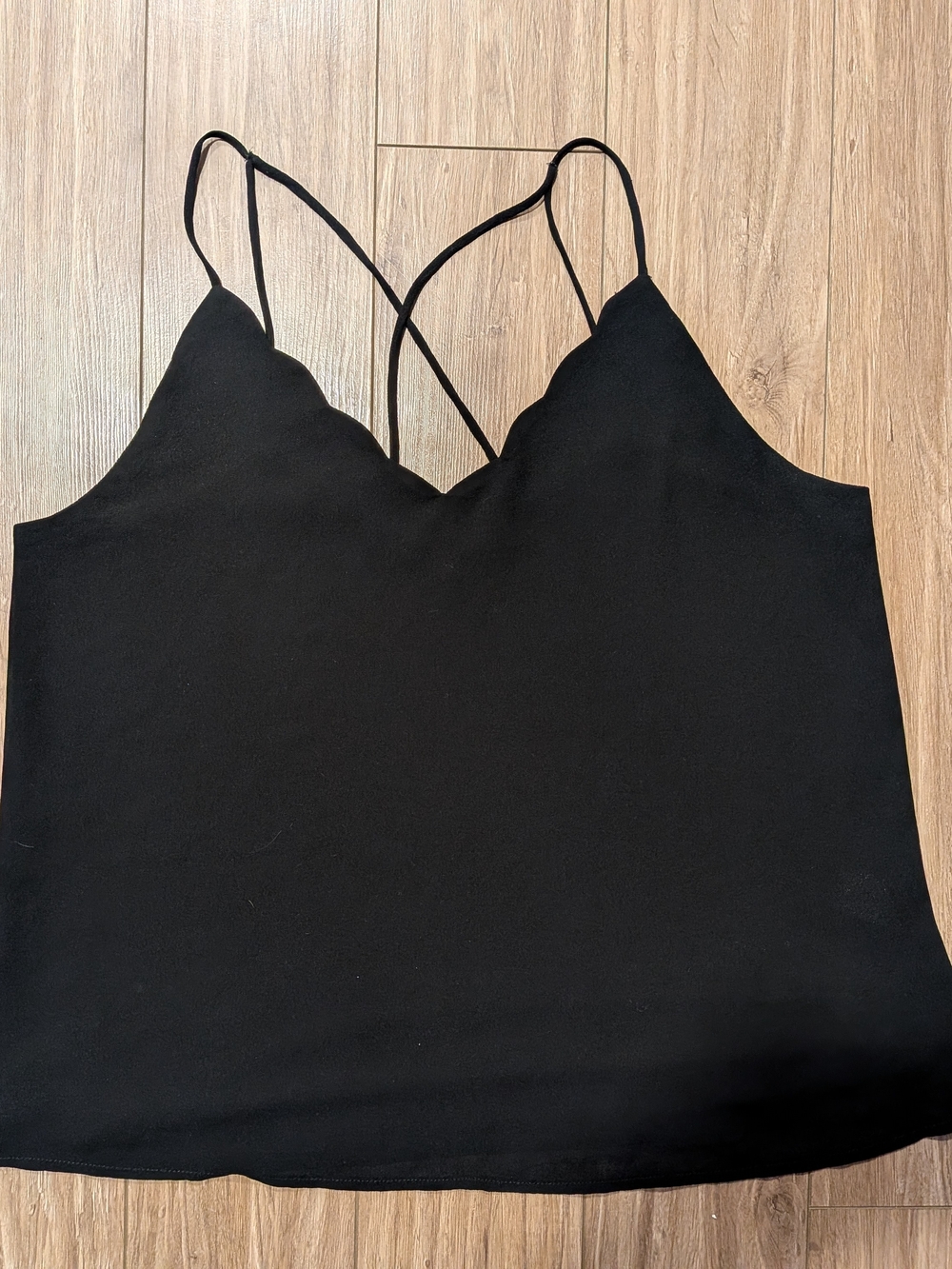 Black Scallop V-Neck Strappy Camisole Top